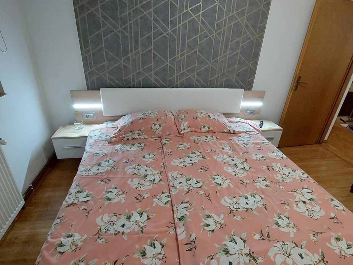 Suite Elena Nedelisce Exteriör bild