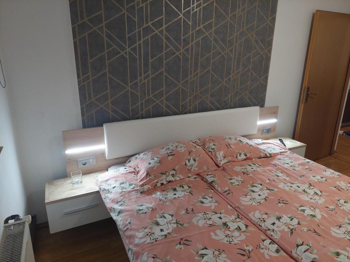 Suite Elena Nedelisce Exteriör bild